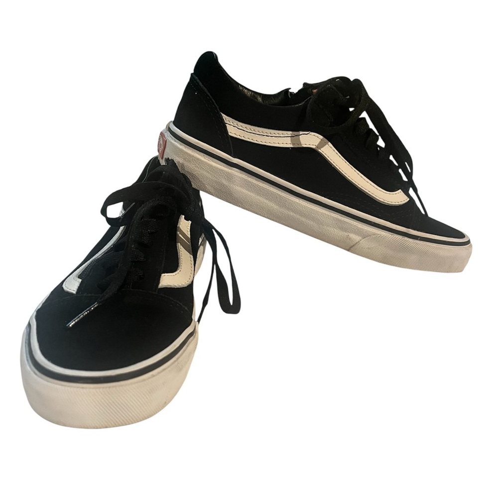 Vans Classic Black and White Low-Tops